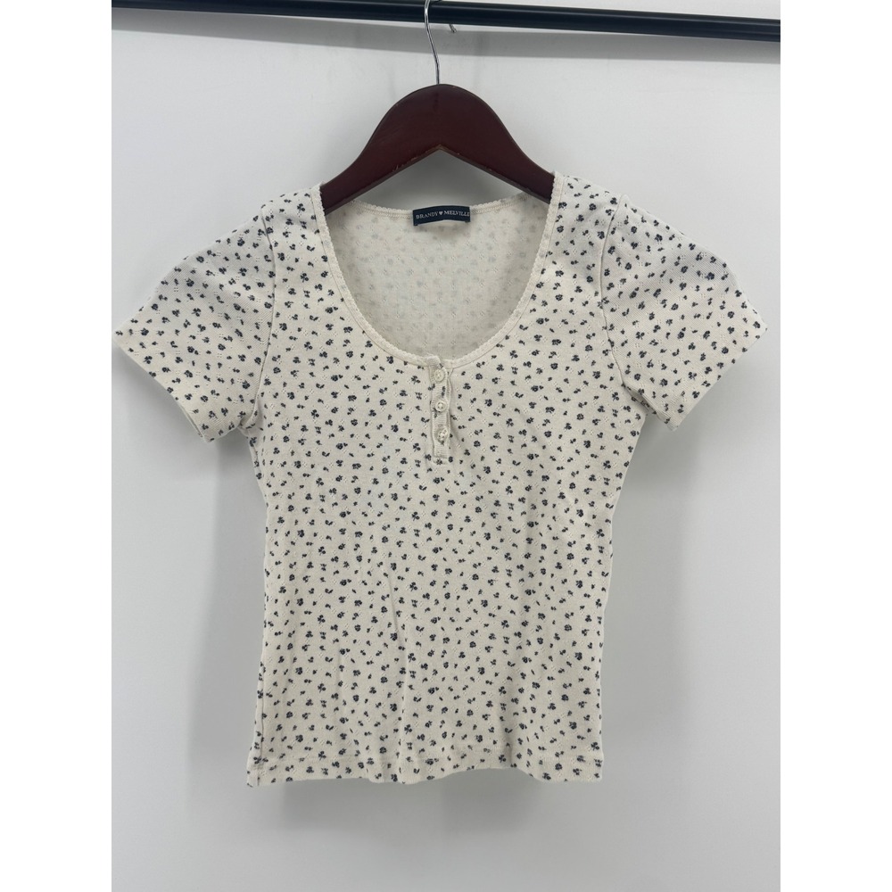 Brandy Melville‎ Cream Floral Pointelle Henley Short Sleeve Top Made in Italy